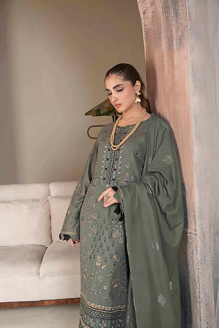 Khaddar Suit  3 Pc Embroidered Slub